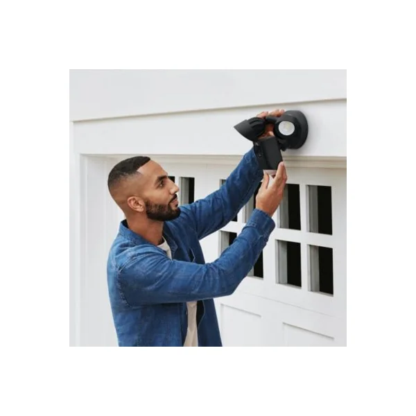 Camera de vidéosurveillance extérieure Ring Floodlight Cam Wired Plus noir