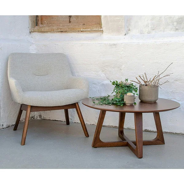 Fauteuil beige sable avec structure en bois de noyer BERLIN