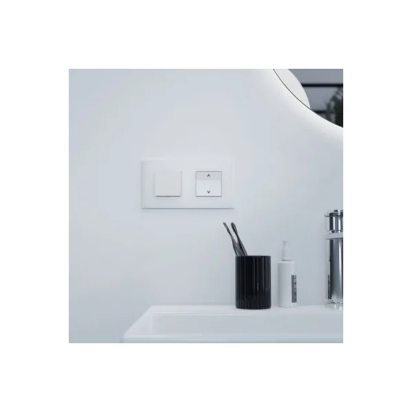 Plaque de finition 2 postes Schneider Electric Unica Déco Signature NU600479 coloris blanc translucide l.163 x P.10,25 x H.85 mm