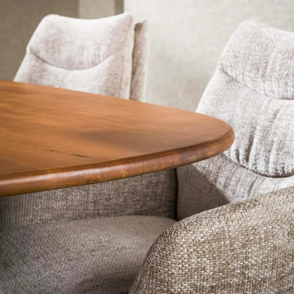 Table à manger moderne en bois de manguier avec pied central 215 cm CREEK